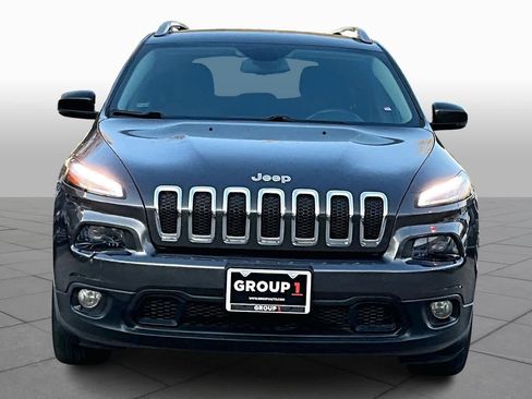 Used 2017 Jeep Cherokee Latitude w/ Safety/Convenience Group image 3