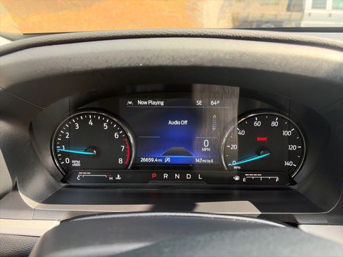 Used 2024 Ford Explorer XLT w/ Equipment Group 202A AWD/4WD image 16