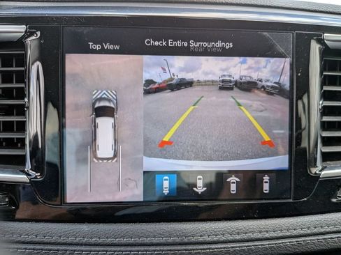 Used 2020 Chrysler Pacifica Limited w/ Advanced Safetytec Group FWD image 29