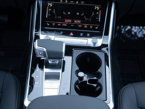 New 2026 Audi Q8 Premium Plus image 16