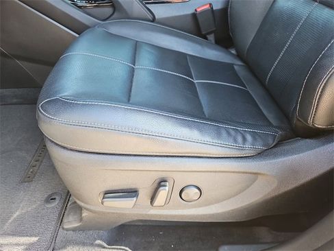 Used 2022 Kia Telluride EX w/ EX Premium Package image 16