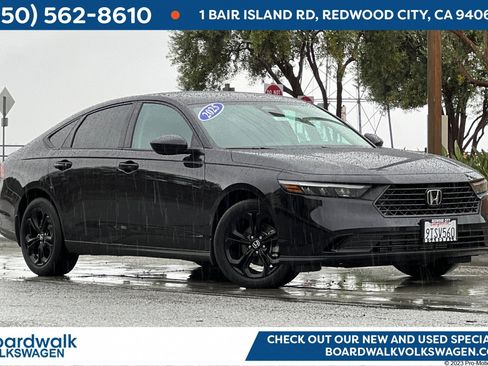 Used 2025 Honda Accord SE image 1