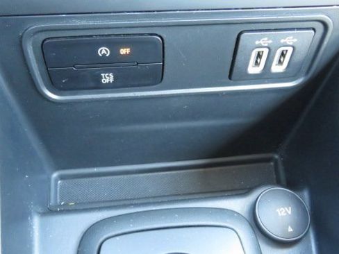 Certified 2020 Ford EcoSport S image 17