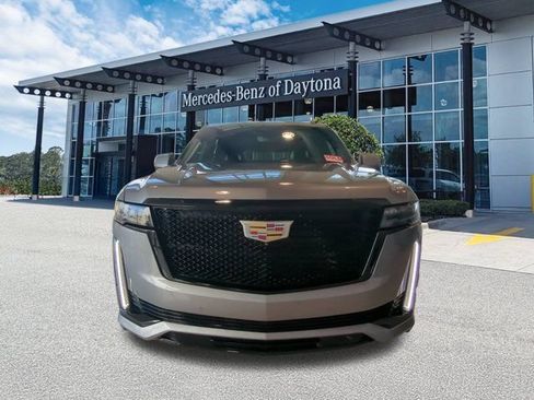 Used 2022 Cadillac Escalade Sport Platinum AWD/4WD image 9