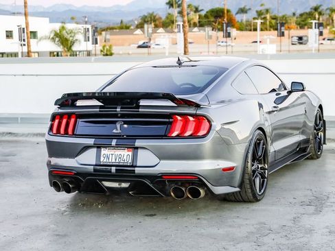 Used 2021 Ford Mustang Shelby GT500 w/ Technology Package image 9