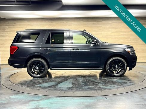 Used 2024 Ford Expedition XLT AWD/4WD image 23