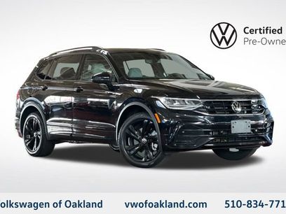Certified 2023 Volkswagen Tiguan SE R-Line