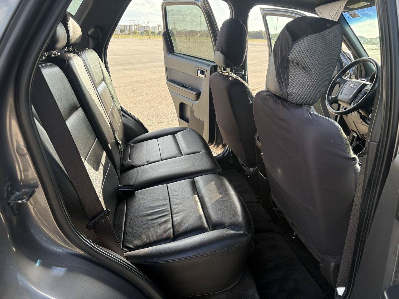 Used 2009 Ford Escape Limited FWD image 18