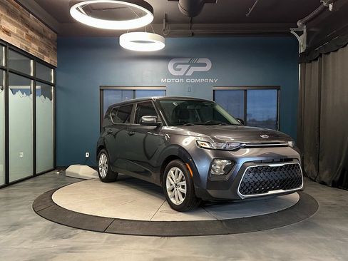 Used 2020 Kia Soul LX FWD image 1