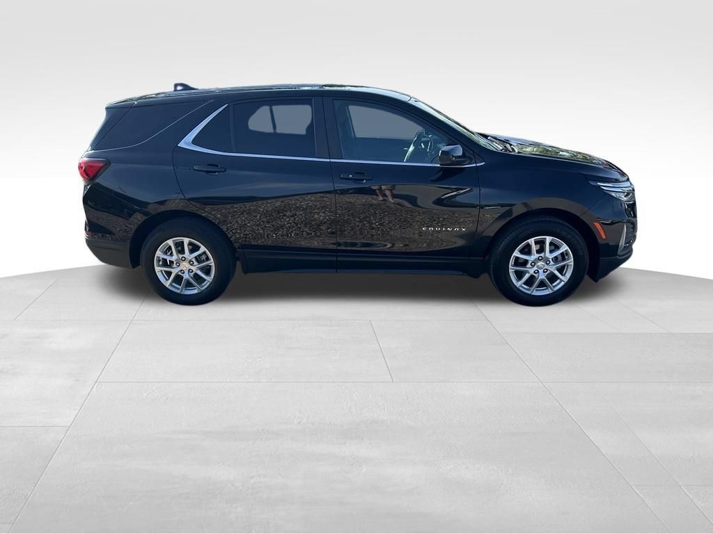 Used 2024 Chevrolet Equinox LT AWD/4WD image 8