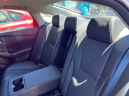 Used 2023 Honda Accord Touring image 12
