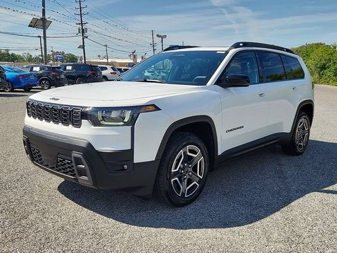 Used 2026 Jeep Cherokee Limited AWD/4WD image 3