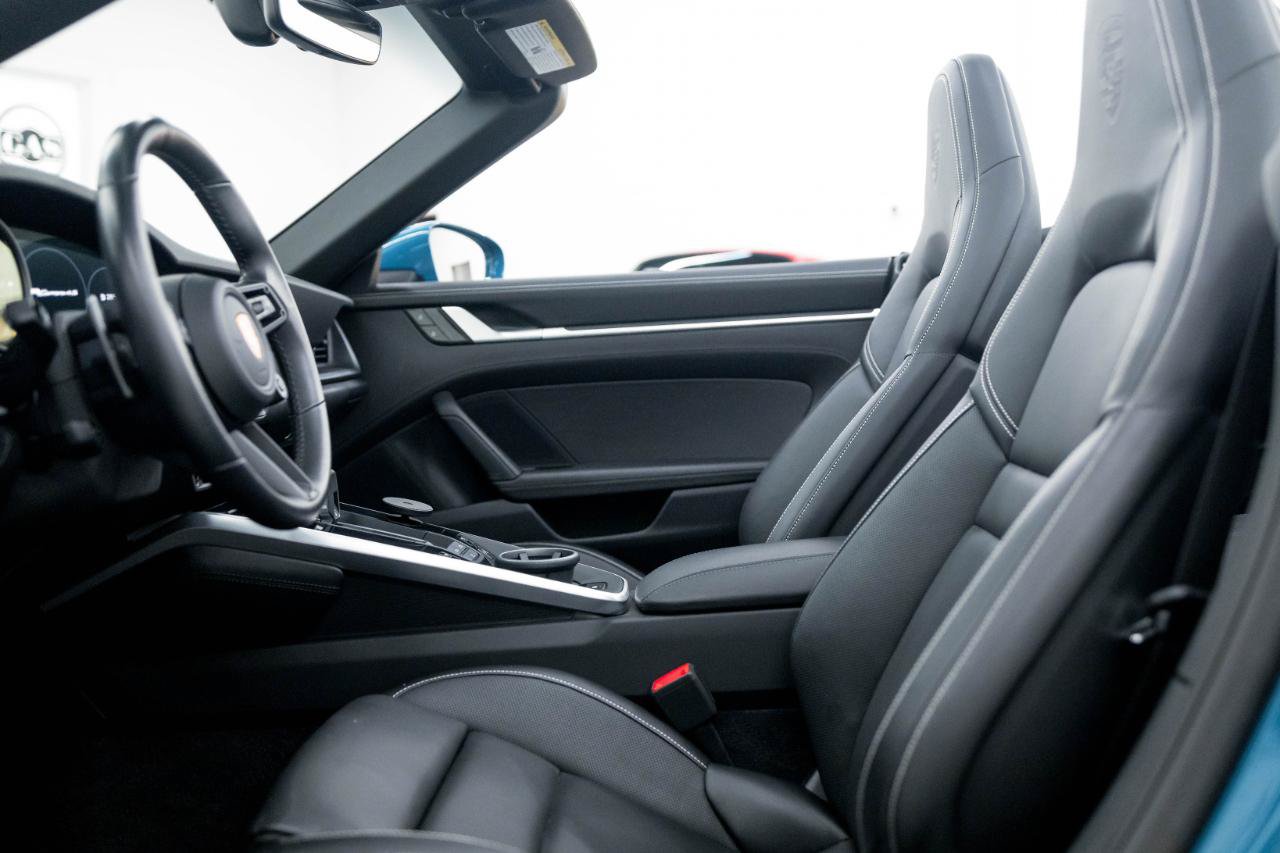 Used 2021 Porsche 911 Carrera S RWD image 2