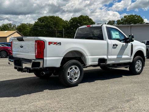 New 2026 Ford F350 XLT w/ FX4 Off-Road Package image 3