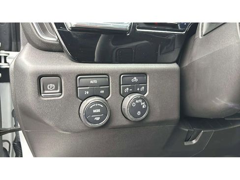 Used 2023 Chevrolet Silverado 1500 LT image 19