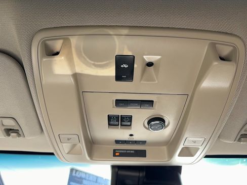 Used 2017 GMC Yukon XL Denali w/ Open Road Package image 41