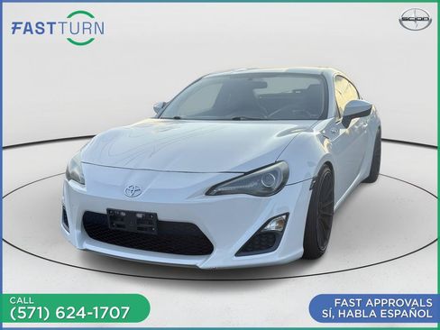 Used 2014 Scion FR-S RWD image 1