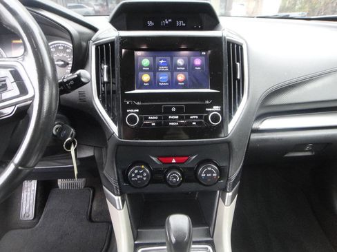 Used 2019 Subaru Forester Premium w/ All-Weather Package AWD/4WD image 8
