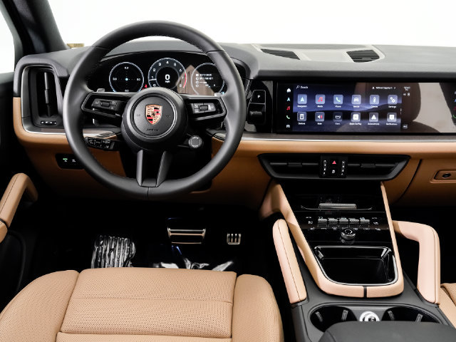 Certified 2026 Porsche Cayenne AWD/4WD image 18