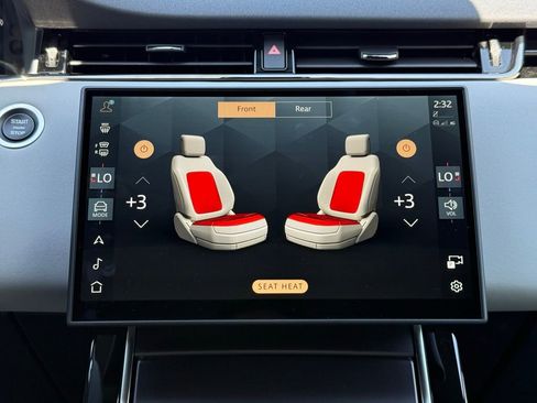 Certified 2026 Land Rover Range Rover Evoque Dynamic SE AWD/4WD image 25
