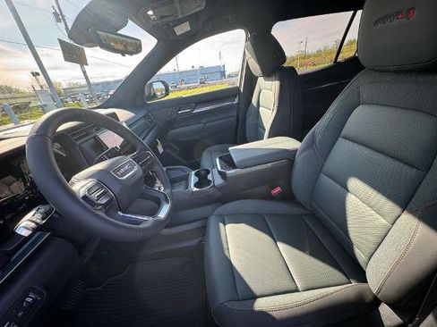 New 2026 GMC Terrain AT4 w/ Technology Package II image 18