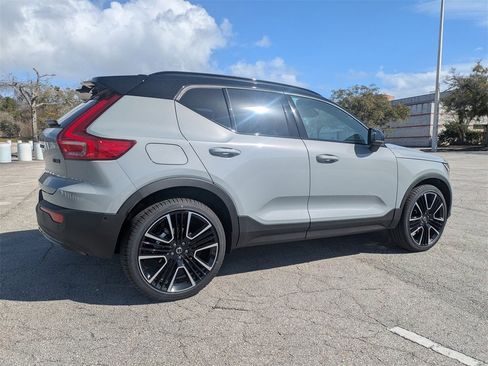 New 2026 Volvo XC40 B5 Ultra w/ Protection Package Premier image 6