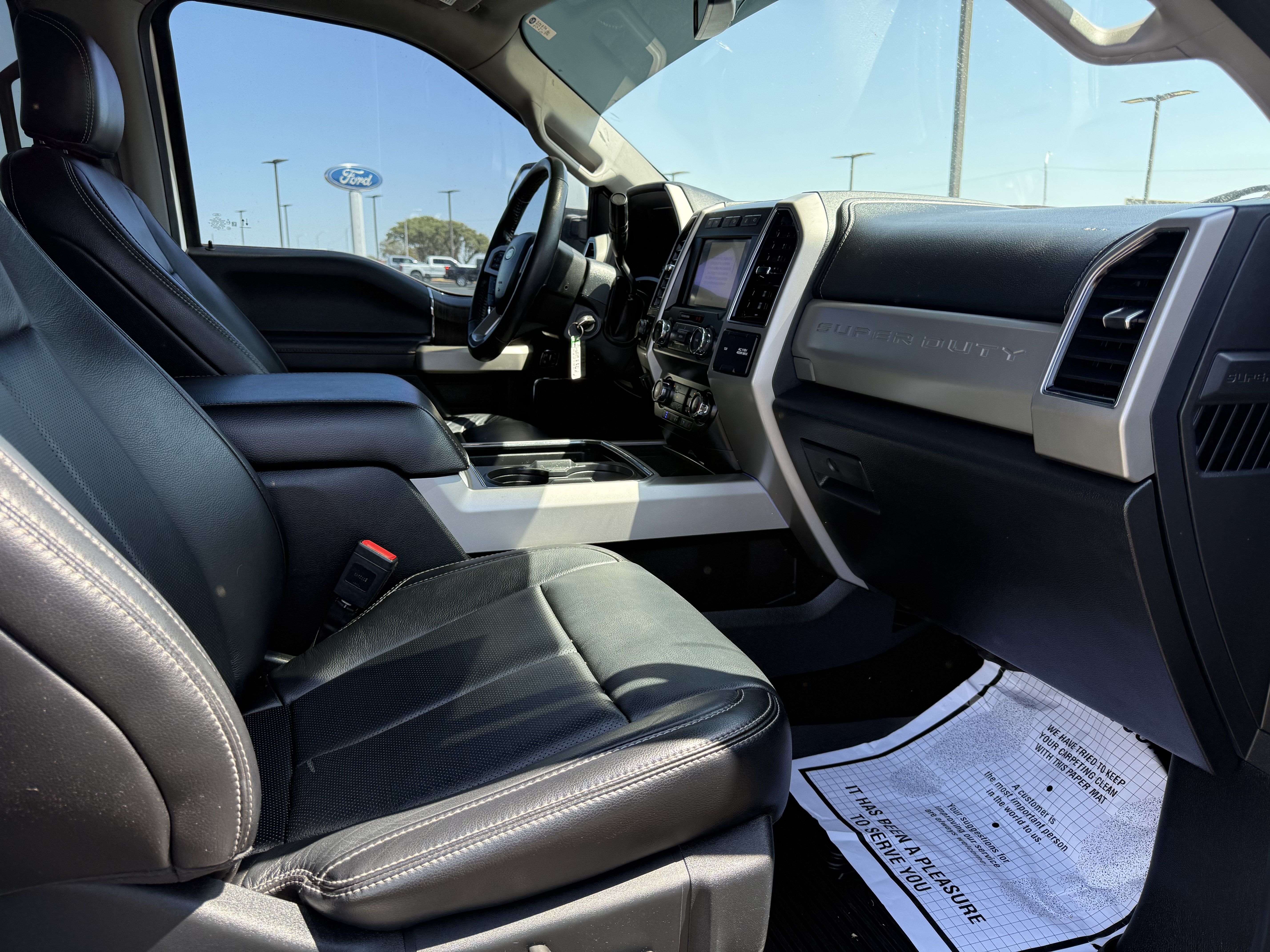 Used 2020 Ford F350 Lariat w/ Lariat Value Package AWD/4WD image 8