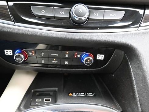 Used 2023 Buick Enclave Essence w/ Experience Buick Package FWD image 45