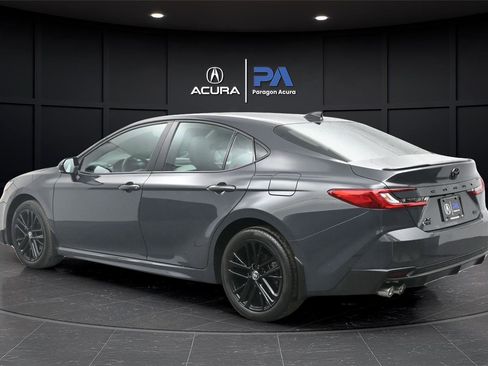 Used 2025 Toyota Camry SE w/ Convenience Package image 19