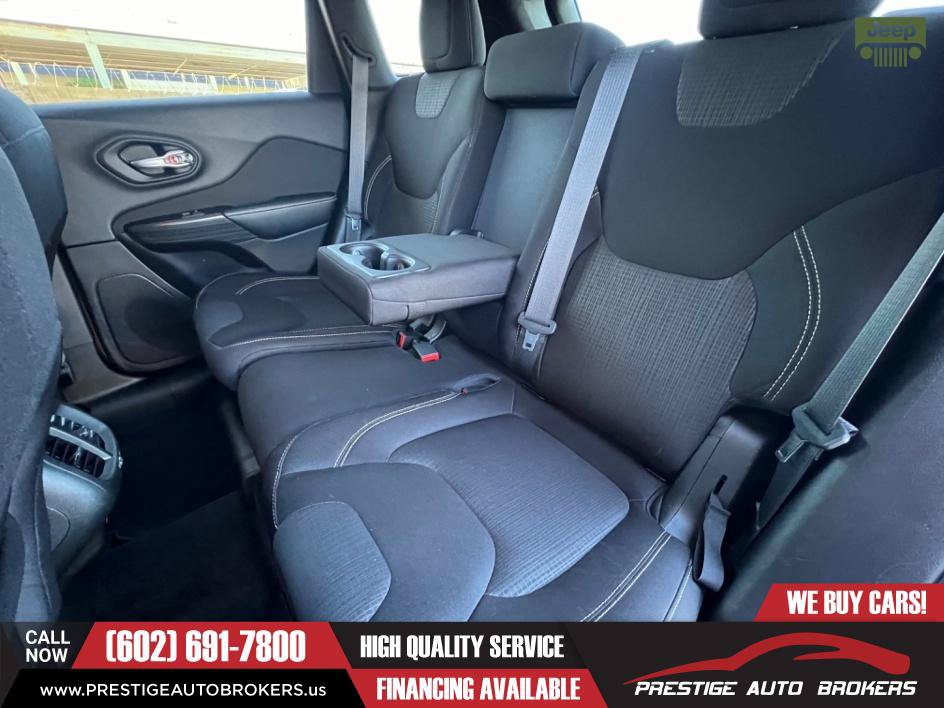 Used 2015 Jeep Cherokee Latitude w/ Comfort/Convenience Group FWD image 46