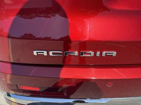 Used 2023 GMC Acadia Denali w/ Denali Ultimate Package AWD/4WD image 32