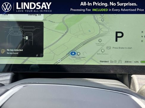 Used 2025 Rivian R1S Adventure image 27