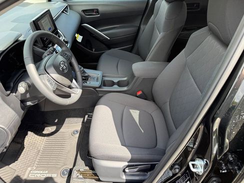 New 2026 Toyota Corolla Cross LE image 12