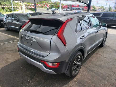Used 2025 Kia Niro LX FWD image 8