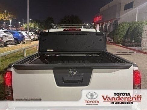 Used 2020 Nissan Frontier PRO-4X w/ Pro-4x Utility Package image 2