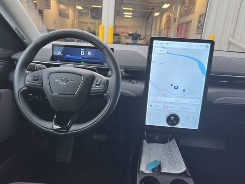 Used 2023 Ford Mustang Mach-E Premium image 14