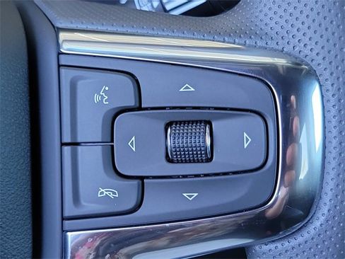 New 2026 Chevrolet Blazer LT w/ Midnight/Sport Edition image 9