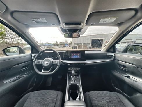 Used 2025 Nissan Kicks S image 19