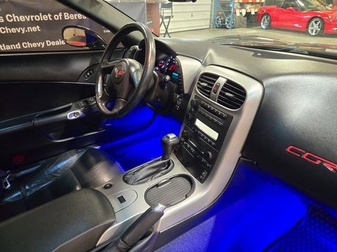 Used 2005 Chevrolet Corvette Coupe w/ Preferred Equipment Group image 25