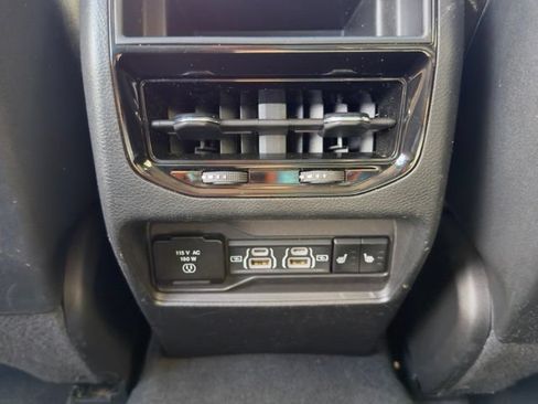 Used 2024 Jeep Grand Cherokee Limited 4xe AWD/4WD image 16