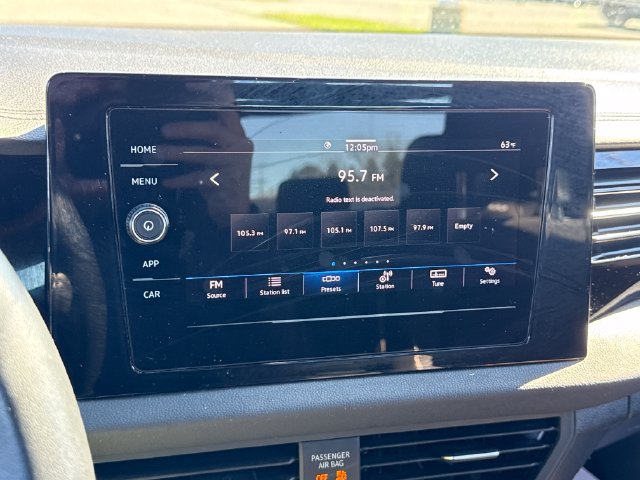 Used 2025 Volkswagen Jetta Sport FWD image 27