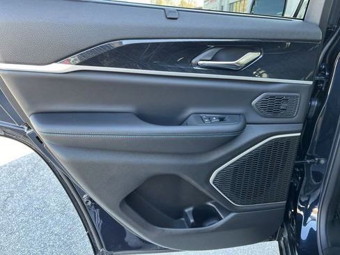 New 2024 Jeep Grand Cherokee Trailhawk w/ Advanced Protech Group II image 35