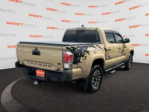 Used 2020 Toyota Tacoma TRD Sport image 5