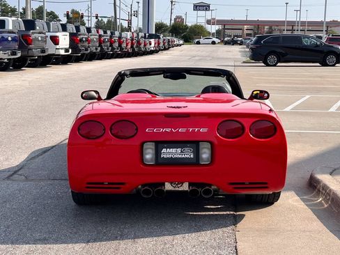 Used 2002 Chevrolet Corvette Convertible w/ Preferred Equipment Group2 RWD image 7