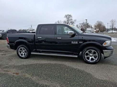 Used 2016 RAM 1500 Laramie w/ Convenience Group image 13