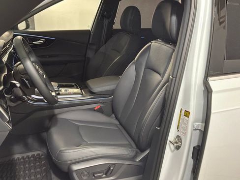 Used 2025 Audi Q7 3.0T Premium Plus w/ Premium Plus Package image 7