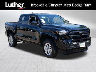 Used 2025 Toyota Tacoma SR5 AWD/4WD video 1