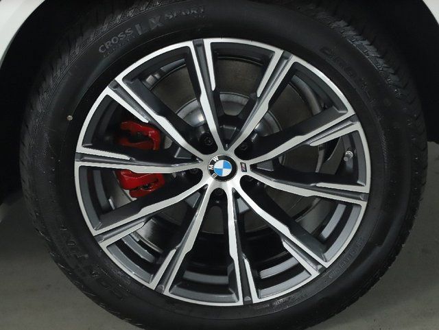 Used 2026 BMW X5 xDrive50e w/ M Sport Package AWD/4WD image 41