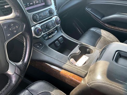 Used 2018 Chevrolet Tahoe LT AWD/4WD image 15