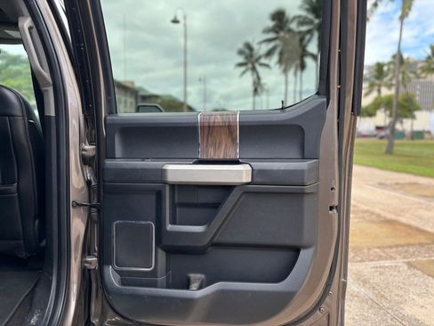 Used 2019 Ford F150 Lariat RWD image 17